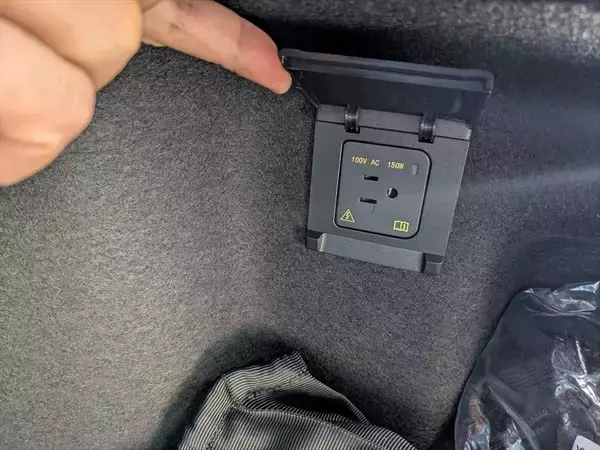 「なぜセダンを廃止した？ ワゴン一本勝負に出た新型パサートの「潔さと勝算」」の画像