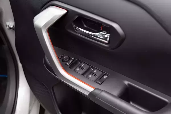 「大きすぎないから走りもちょうどいいSUV・トヨタ「RAIZE（ライズ）」」の画像