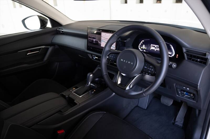 330万円から!? マツダ新型CX-5が「今年のSUV最高傑作」と断言できる理由
