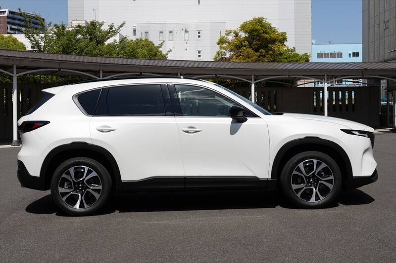 330万円から!? マツダ新型CX-5が「今年のSUV最高傑作」と断言できる理由