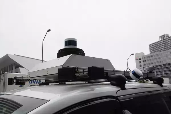 「裸眼3D×立体音響×香りで五感を刺激！ 「ぼっち・ざ・ろっく！」コラボタクシーに乗ってきた」の画像