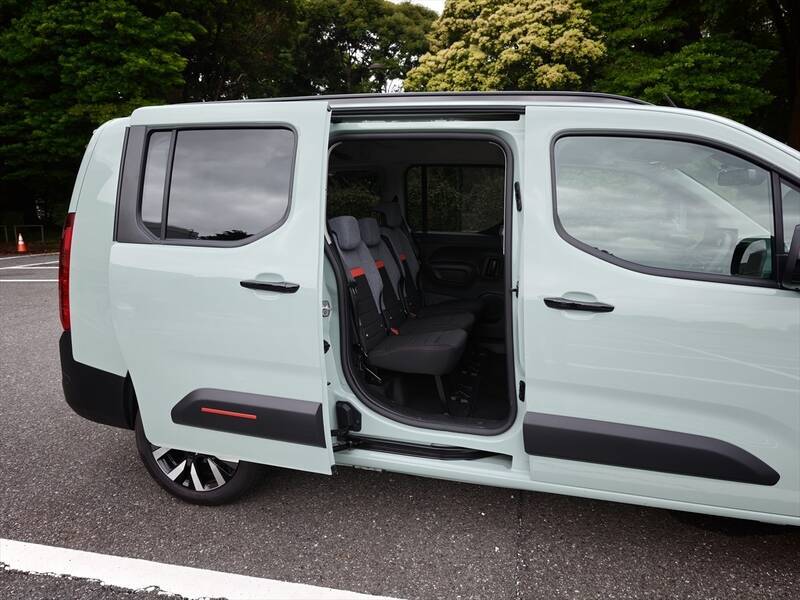 国産ミニバンに飽きたらコレ！ クセ強なフランス車「ベルランゴ」は長距離ドライブの最高の相棒だった