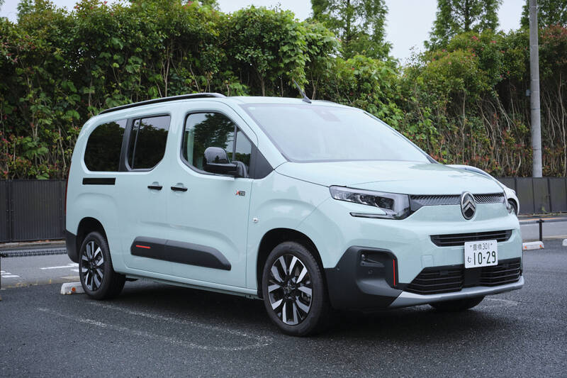 国産ミニバンに飽きたらコレ！ クセ強なフランス車「ベルランゴ」は長距離ドライブの最高の相棒だった
