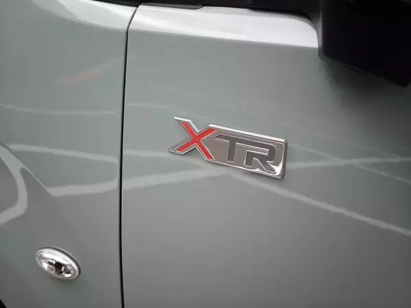 「国産ミニバンに飽きたらコレ！ クセ強なフランス車「ベルランゴ」は長距離ドライブの最高の相棒だった」の画像