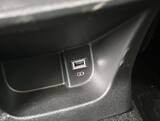 「国産ミニバンに飽きたらコレ！ クセ強なフランス車「ベルランゴ」は長距離ドライブの最高の相棒だった」の画像49