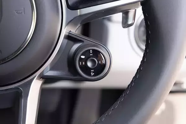 「718 ボクスターは、最も走りにストイックなポルシェだった！」の画像