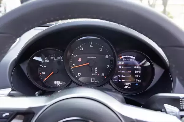 「718 ボクスターは、最も走りにストイックなポルシェだった！」の画像