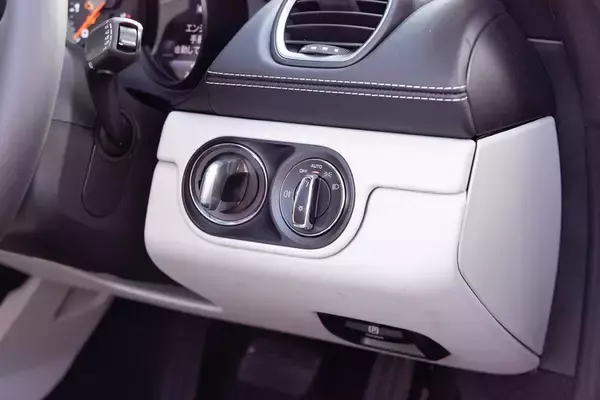 「718 ボクスターは、最も走りにストイックなポルシェだった！」の画像