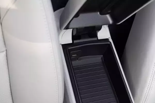 「718 ボクスターは、最も走りにストイックなポルシェだった！」の画像