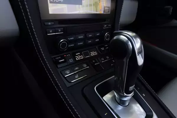 「718 ボクスターは、最も走りにストイックなポルシェだった！」の画像