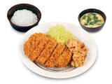 「デカすぎ！200g級「ジャンボチキンかつ」松のやに爆誕　うまトマ版も」の画像9