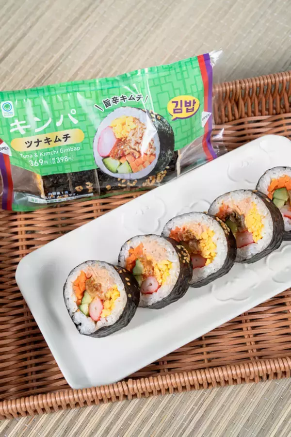 「ファミマの「キンパ」、そんなに売れてたの!? 1ヵ月144万食ヒットで新作も」の画像