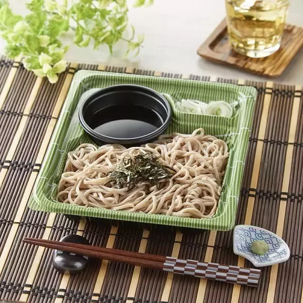 「ファミマ「冷し麺」全9種をリニューアル！ そば、うどん、冷し中華が「つるっ」と喉ごしアップ！」の画像