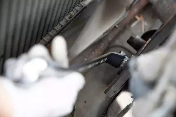 「DIYで実現する旧車ギャランのメンテ！ エンジンを動かす前に必ずしないといけないこと」の画像