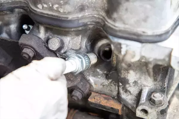 「DIYで実現する旧車ギャランのメンテ！ エンジンを動かす前に必ずしないといけないこと」の画像