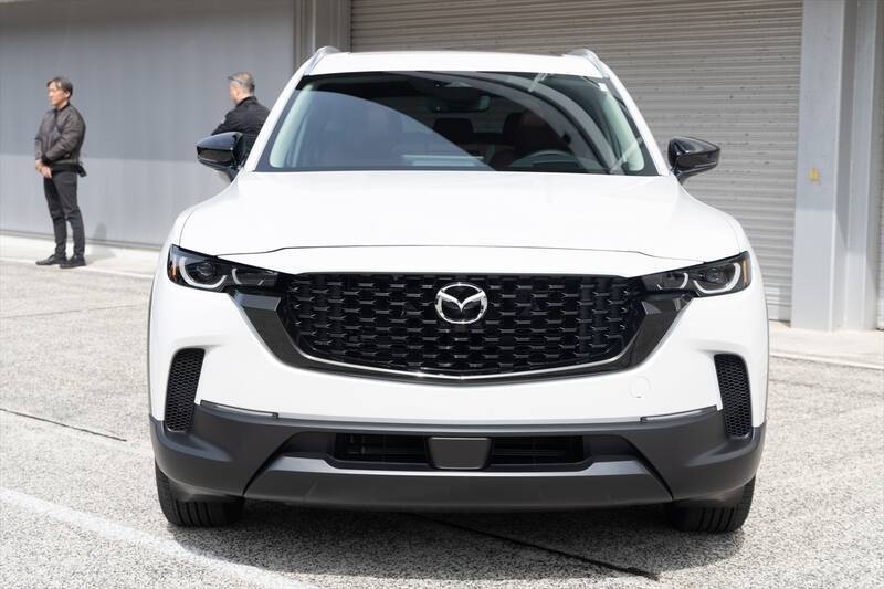 「日本でも売って！」マツダの海外専売SUV＆EVを試乗して見えた、仕向地ごとの見事な味付け