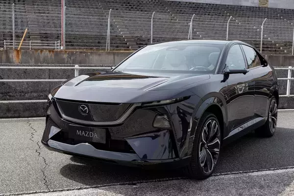 「「日本でも売って！」マツダの海外専売SUV＆EVを試乗して見えた、仕向地ごとの見事な味付け」の画像