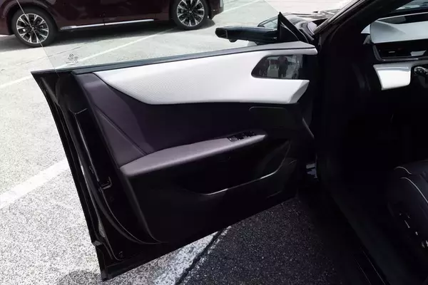 「「日本でも売って！」マツダの海外専売SUV＆EVを試乗して見えた、仕向地ごとの見事な味付け」の画像