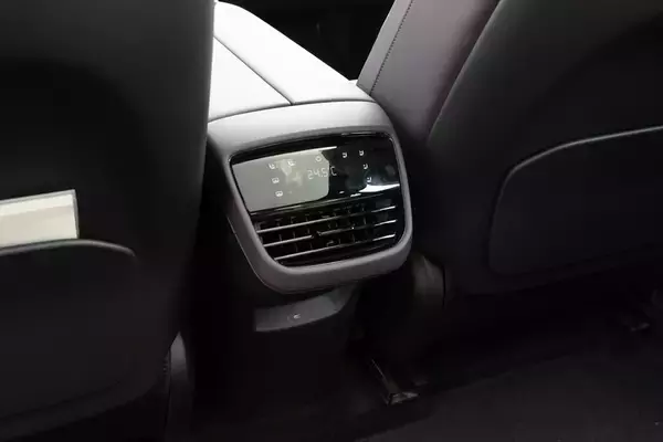 「「日本でも売って！」マツダの海外専売SUV＆EVを試乗して見えた、仕向地ごとの見事な味付け」の画像
