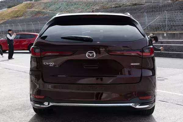 「「日本でも売って！」マツダの海外専売SUV＆EVを試乗して見えた、仕向地ごとの見事な味付け」の画像