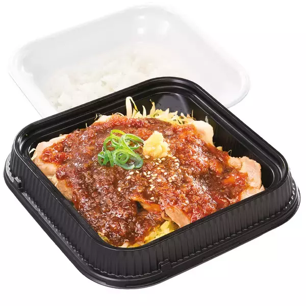 「からやま本気の「しょうが焼き定食」 鉄板スタイルで熱々！」の画像