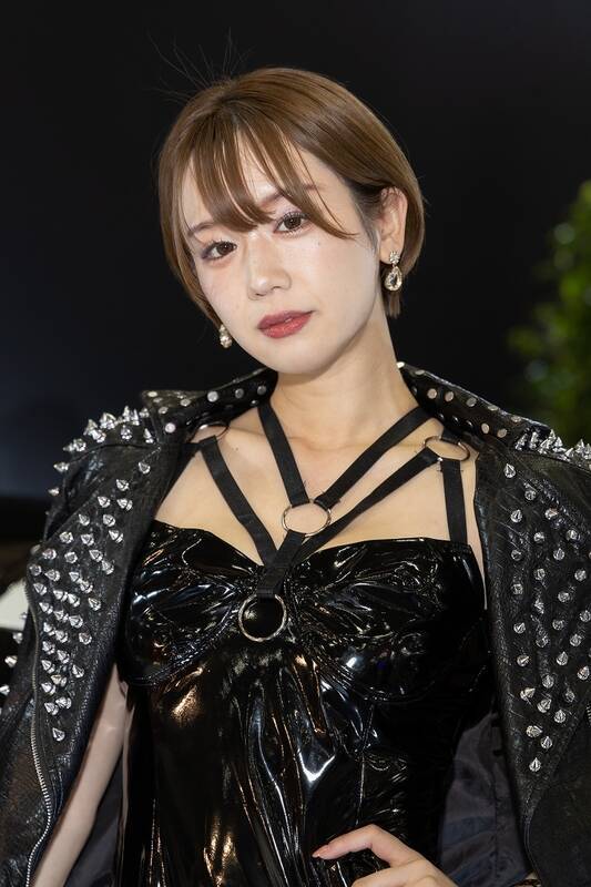 オートサロンで最もイカすクルマに選ばれた「ヴェイルサイド VFS90R」をチェック