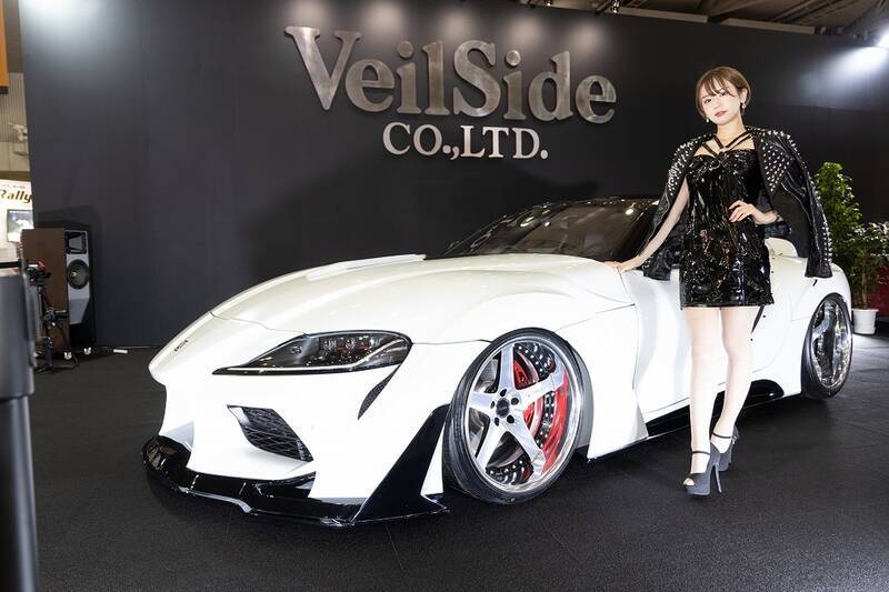 オートサロンで最もイカすクルマに選ばれた「ヴェイルサイド VFS90R」をチェック