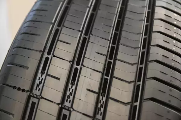 「ミシュランの新タイヤ「エナジーシリーズ」はトータルパフォーマンスを維持しながら環境性能をアップ」の画像