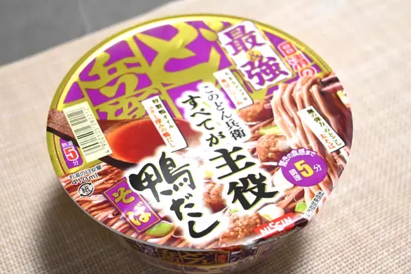 「歓喜!!「最強どん兵衛」鴨だしそばが帰ってくる！記録的ヒットの“うまさ別格”どん兵衛」の画像
