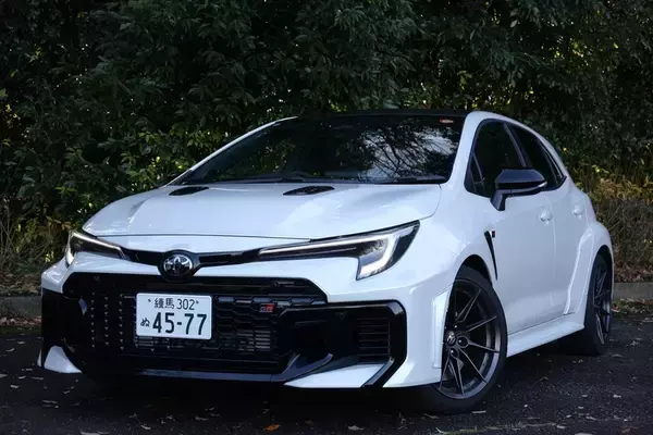 「もはやMT派も黙る？ 「GRカローラ」のGR-DATによる爆速シフトダウンが楽しい！」の画像