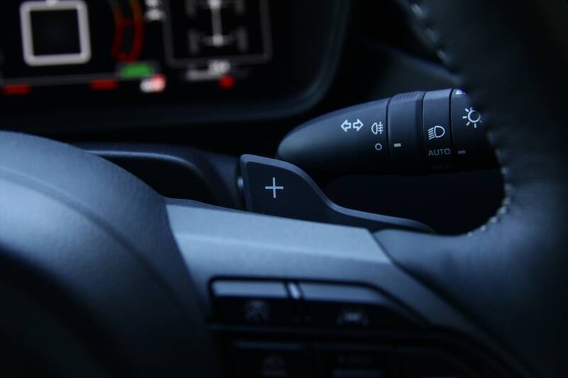 もはやMT派も黙る？ 「GRカローラ」のGR-DATによる爆速シフトダウンが楽しい！