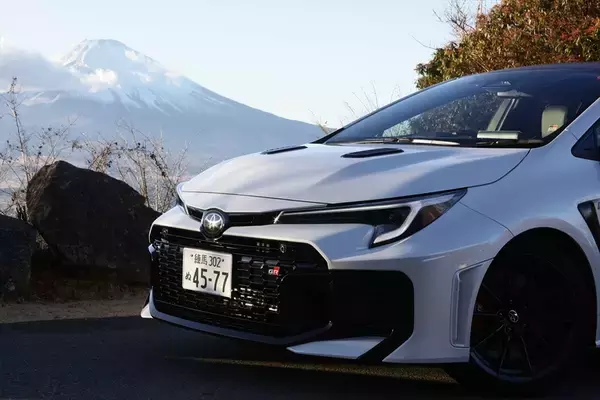 「もはやMT派も黙る？ 「GRカローラ」のGR-DATによる爆速シフトダウンが楽しい！」の画像