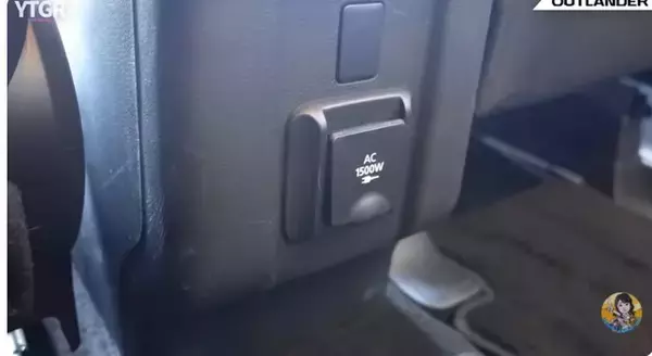 「200万円台で狙えるアウトランダーPHEV（2代目） 現行型が出た今が大チャンス!?」の画像