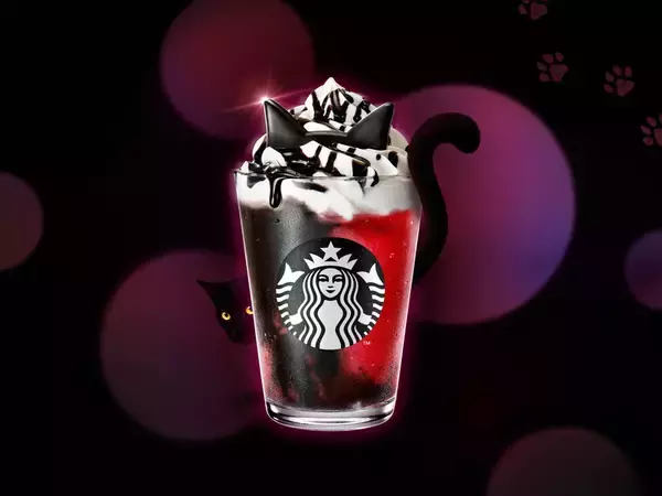 スタバに「黒猫フラペチーノ」ベリー×チョコで甘酸っぱいご褒美