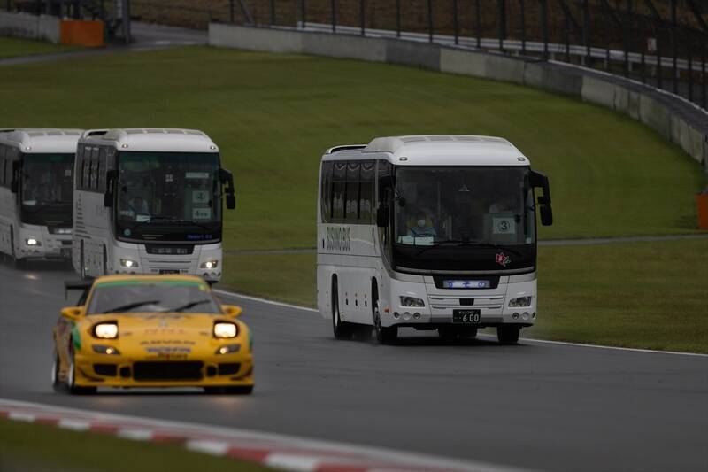 マツダファンフェスタ2025でメディアvs自動車メーカー連合軍の熱い戦いが繰り広げられていた！