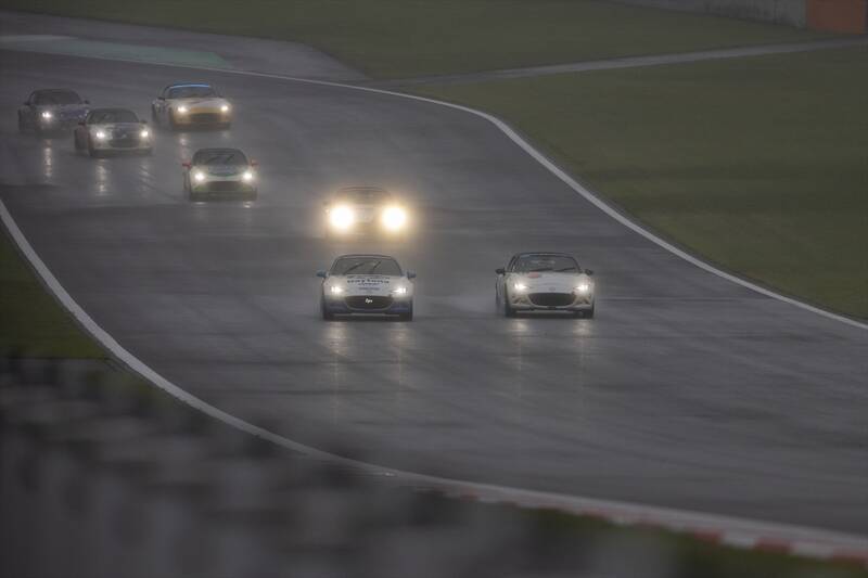 マツダファンフェスタ2025でメディアvs自動車メーカー連合軍の熱い戦いが繰り広げられていた！