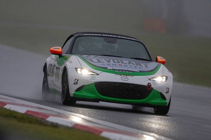 マツダファンフェスタ2025でメディアvs自動車メーカー連合軍の熱い戦いが繰り広げられていた！