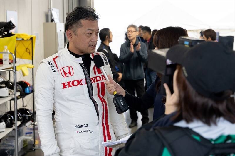 マツダファンフェスタ2025でメディアvs自動車メーカー連合軍の熱い戦いが繰り広げられていた！