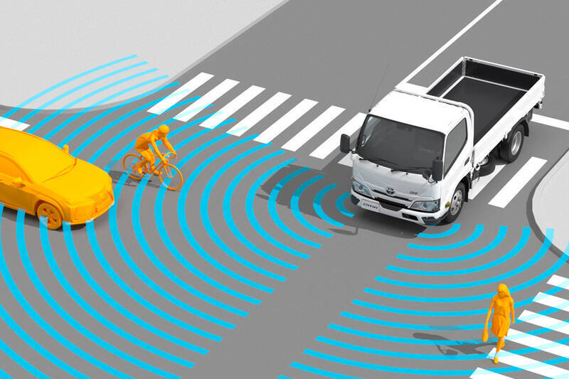 みんな大好きトヨタ「ダイナ カーゴ 2.0tonシリーズ」一部改良 新4.0Lディーゼルや安全装備を強化