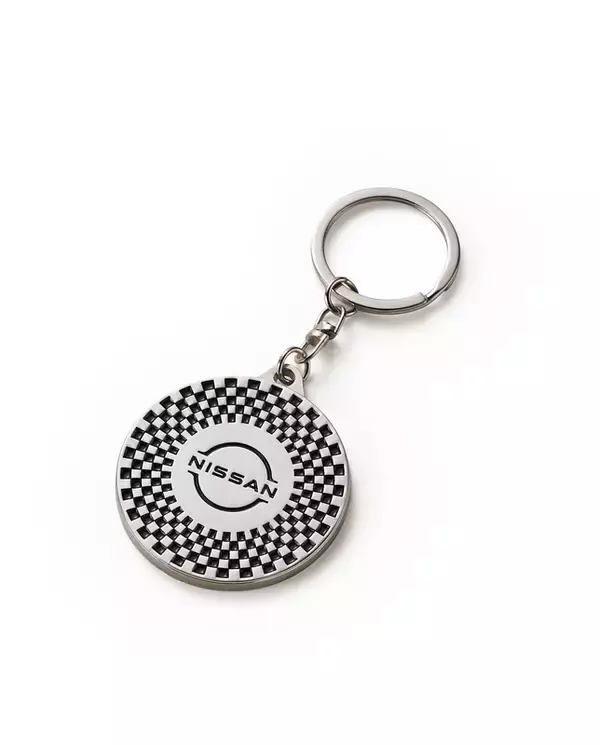 「GT-R×G-SHOCK第7弾きた！ “鉄仮面”ミニカーも登場！ 日産グッズ115点が一斉投入」の画像