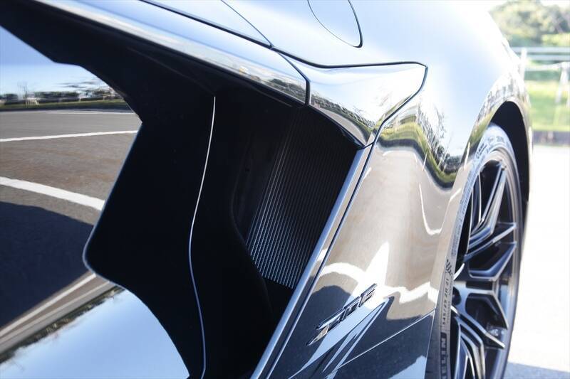 コルベットの上位モデル「Z06」試乗！  圧倒的パワーのエンジンにシビれた