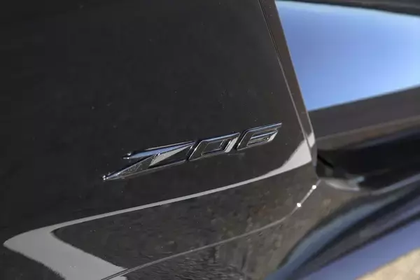 「コルベットの上位モデル「Z06」試乗！  圧倒的パワーのエンジンにシビれた」の画像