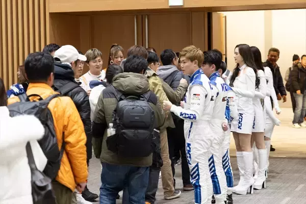 「3連覇の歓喜をファンと共有! au TOM'Sとファンがつながった感謝祭2025」の画像