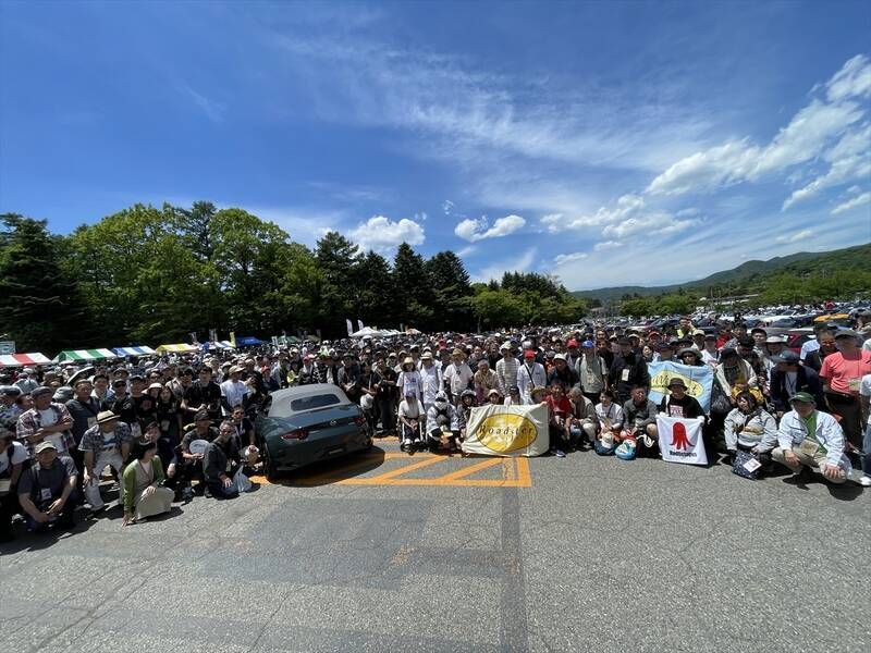 マツダが電撃発表！ ロードスターに待望の新色と特別仕様車が追加も「ディーラーで聞いて」