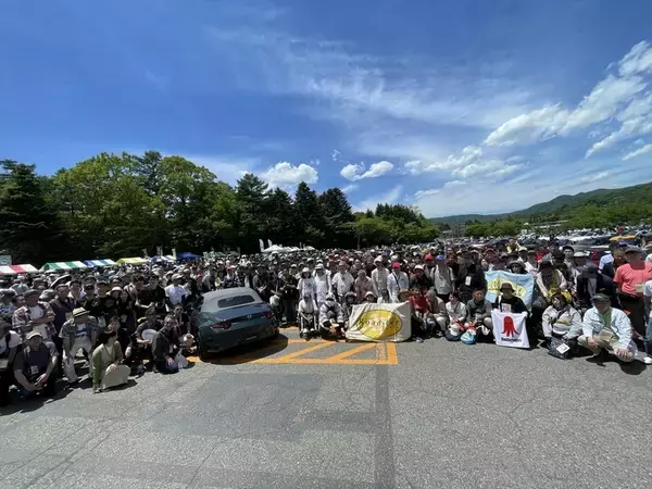 「マツダが電撃発表！ ロードスターに待望の新色と特別仕様車が追加も「ディーラーで聞いて」」の画像