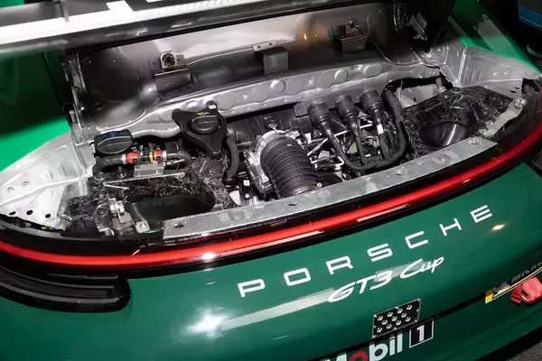 「究極のポルシェ体験「ポルシェ カレラカップ」とは何か？ 参加者に聞くその魅力」の画像