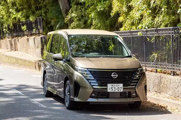 「家族車＝ミニバンはもう古い？ あえてミニバンではなく「3列SUV」を選ぶ3つの理由」の画像