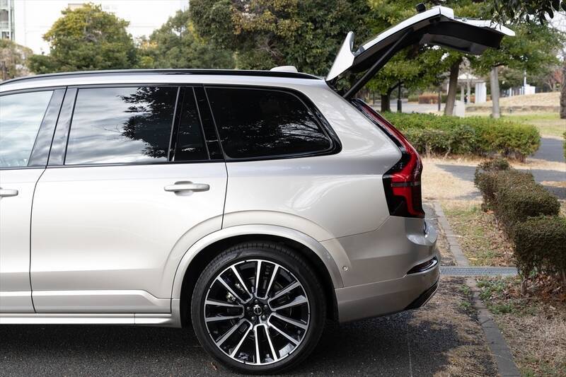 家族車＝ミニバンはもう古い？ あえてミニバンではなく「3列SUV」を選ぶ3つの理由