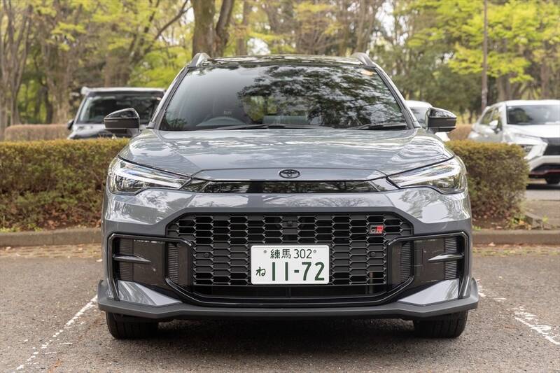 排気量アップでプラス38万円はバグ!? トヨタの良心「カローラクロス GR SPORT」がコスパ最強な理由