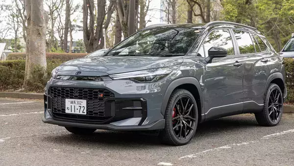 「排気量アップでプラス38万円はバグ!? トヨタの良心「カローラクロス GR SPORT」がコスパ最強な理由」の画像